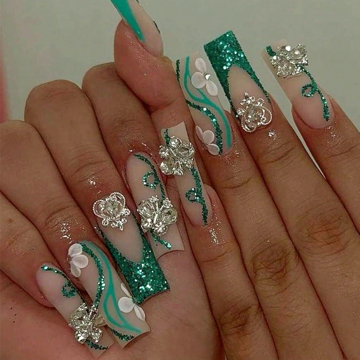 Lange Doodskist Pers Op Nagels - Nail Art Press On recensie en prijs